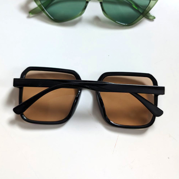 70s Retro Black Square Minimalist Festival Sunglasses Chic Tinted Sunnies Shades - Picture 3 of 4